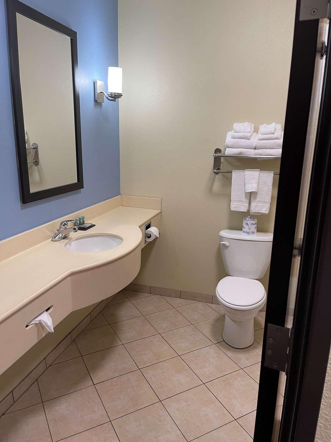 Best Western Coffeyville Central Business District Inn And Suites Exterior foto