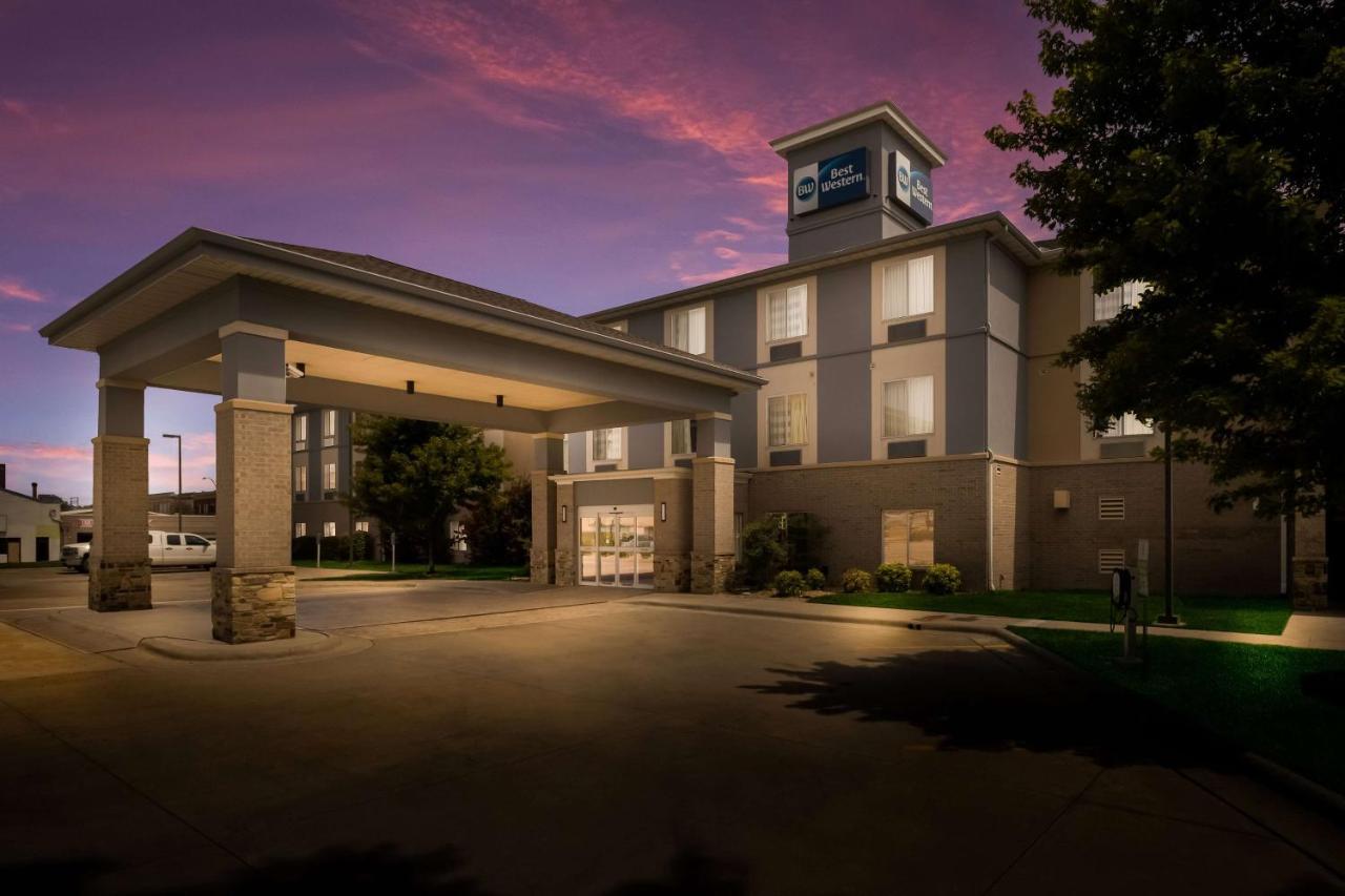 Best Western Coffeyville Central Business District Inn And Suites Exterior foto